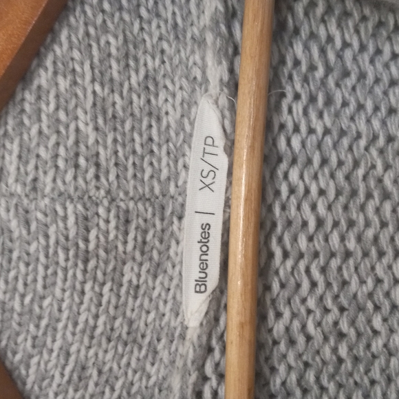 Bluenote Sweater - Picture 4 of 6